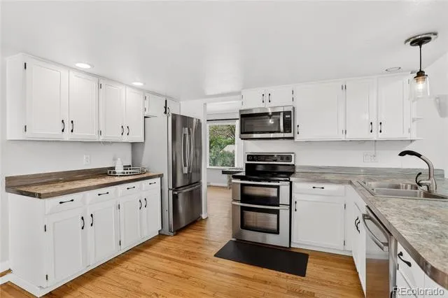 2669 S Moline Court Aurora, CO 80014