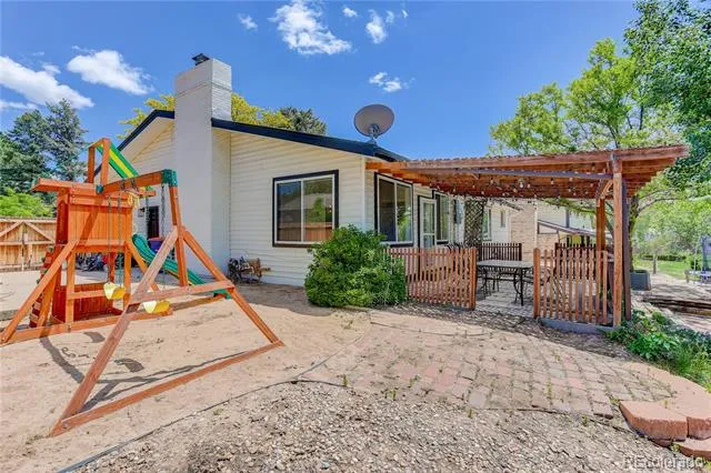 2669 S Moline Court Aurora, CO 80014