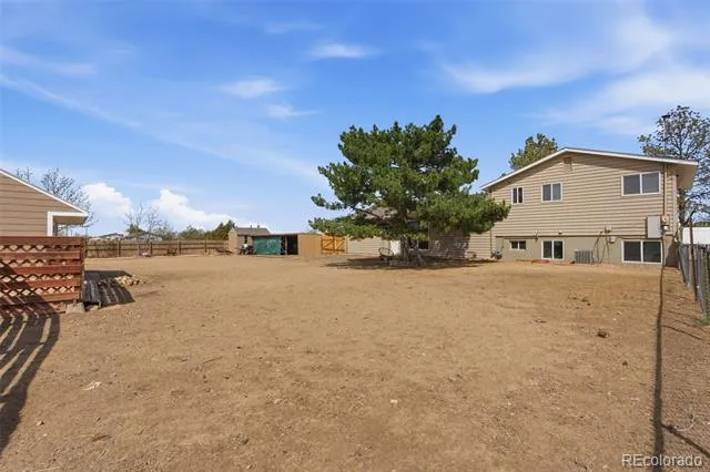 468 E Keen Avenue Byers, CO 80103