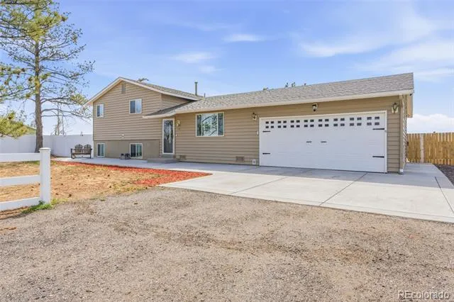 468 E Keen Avenue Byers, CO 80103