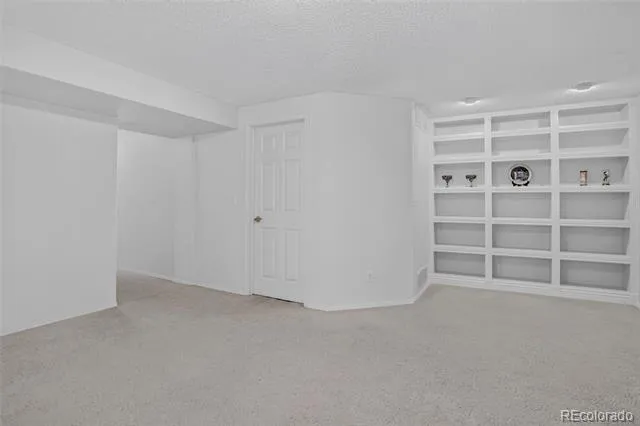 9440 Melbourne Drive Colorado Springs, CO 80920