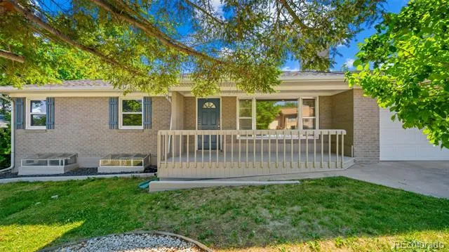 10 El Sereno Drive Colorado Springs, CO 80906