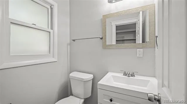 10 El Sereno Drive Colorado Springs, CO 80906