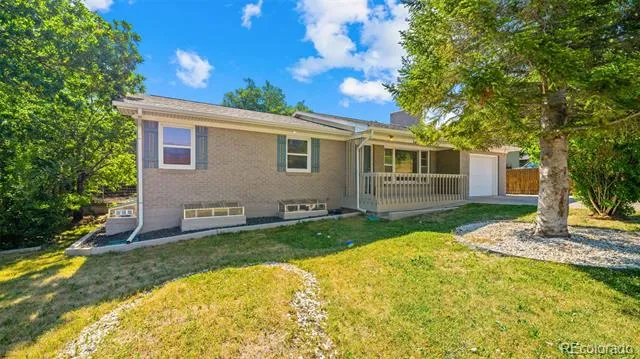 10 El Sereno Drive Colorado Springs, CO 80906