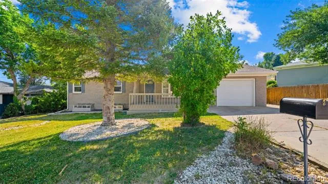 10 El Sereno Drive Colorado Springs, CO 80906