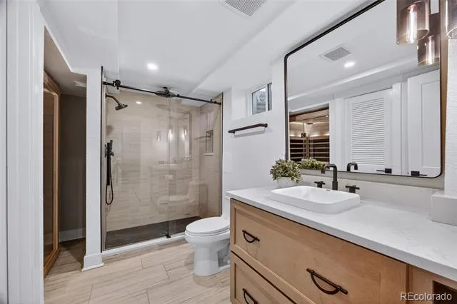 7561 S Ulster Place Centennial, CO 80112