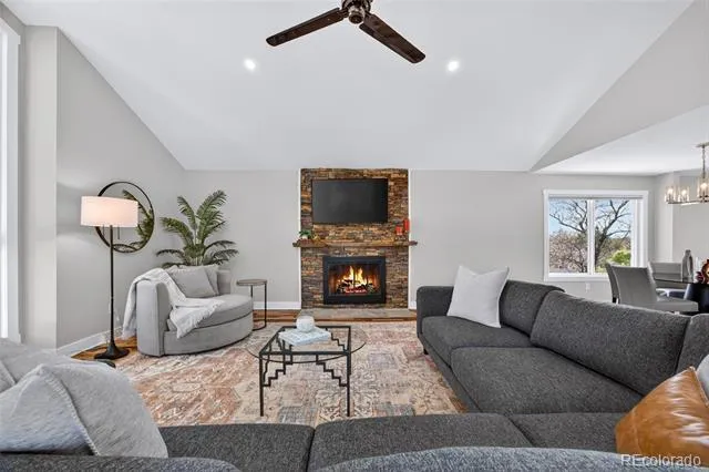 7561 S Ulster Place Centennial, CO 80112