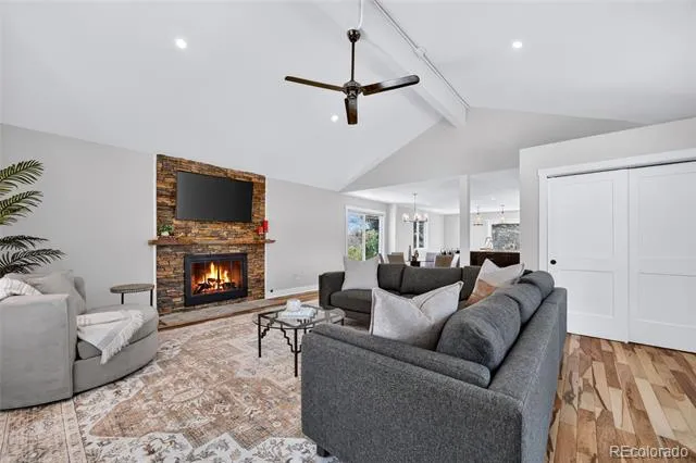 7561 S Ulster Place Centennial, CO 80112