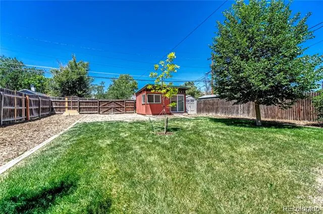 1557 Dallas Street Aurora, CO 80010