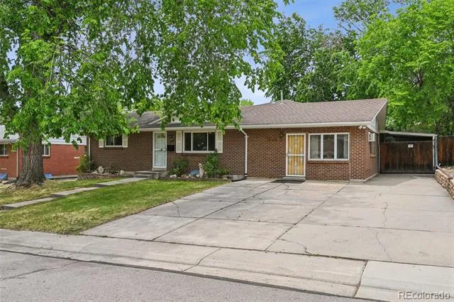 1373 S Cape Way Lakewood, CO 80232
