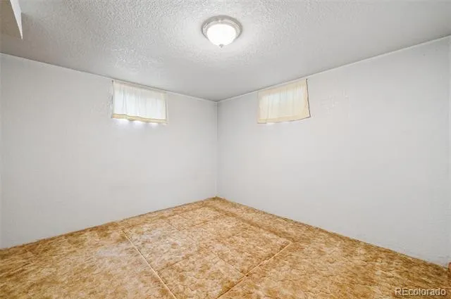 1373 S Cape Way Lakewood, CO 80232
