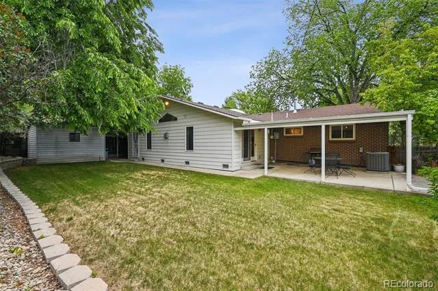 1373 S Cape Way Lakewood, CO 80232