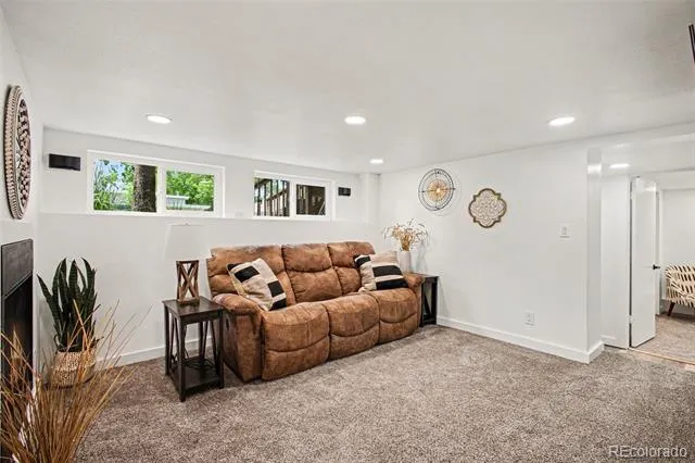 225 Cedar Street Colorado Springs, CO 80903