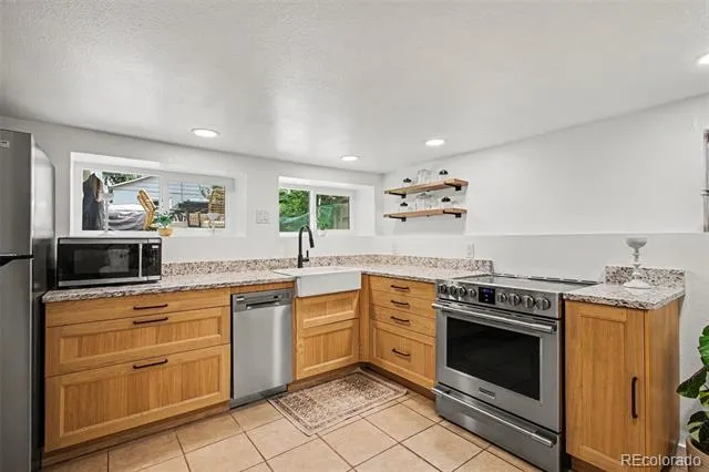 225 Cedar Street Colorado Springs, CO 80903