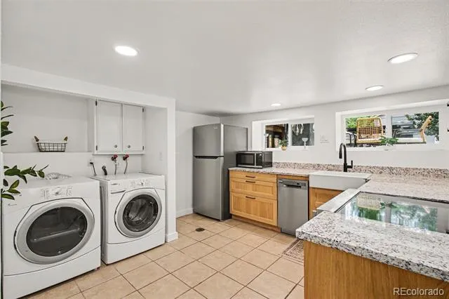 225 Cedar Street Colorado Springs, CO 80903