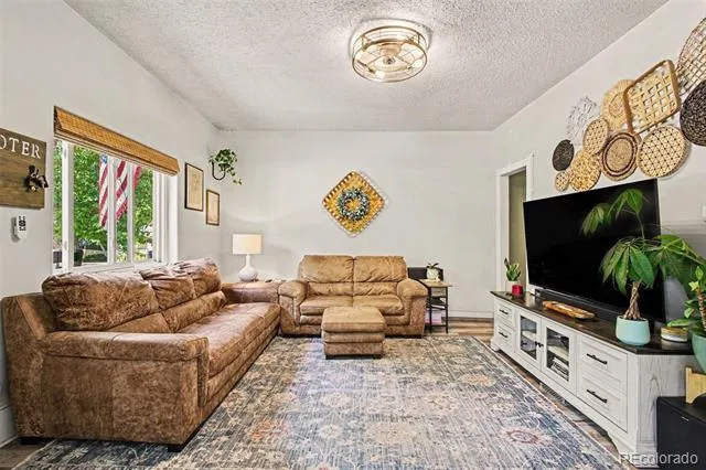 225 Cedar Street Colorado Springs, CO 80903