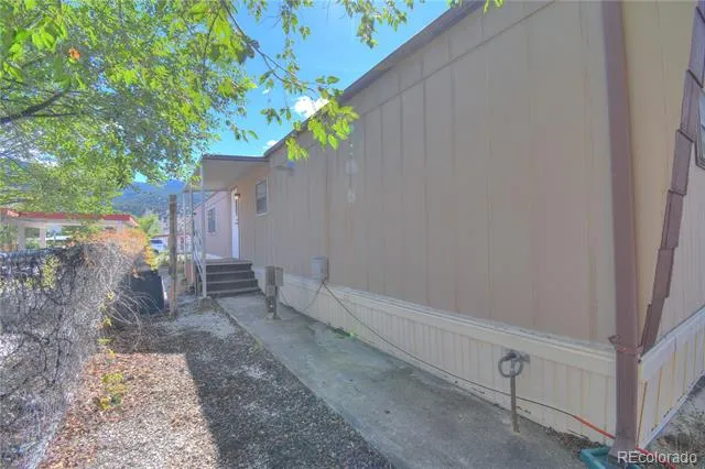 622 Walnut Street Salida, CO 81201