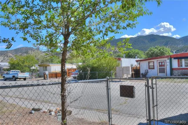 622 Walnut Street Salida, CO 81201