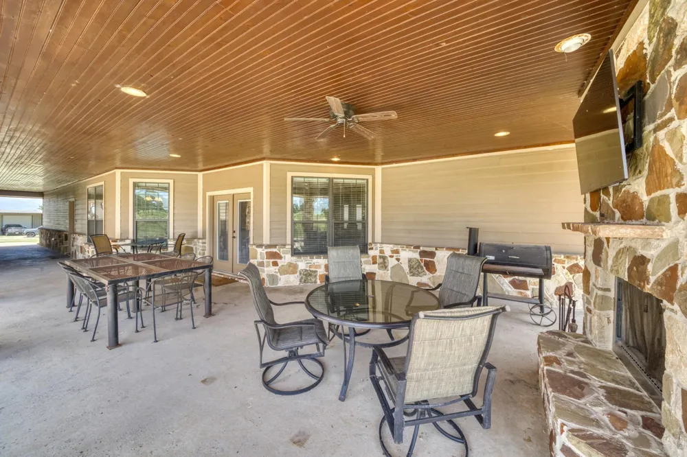 16316 County Road 436 Somerville, TX 77879