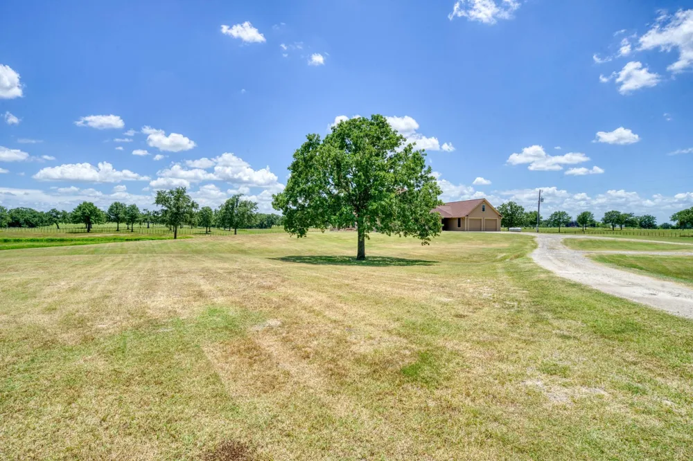 16316 County Road 436 Somerville, TX 77879