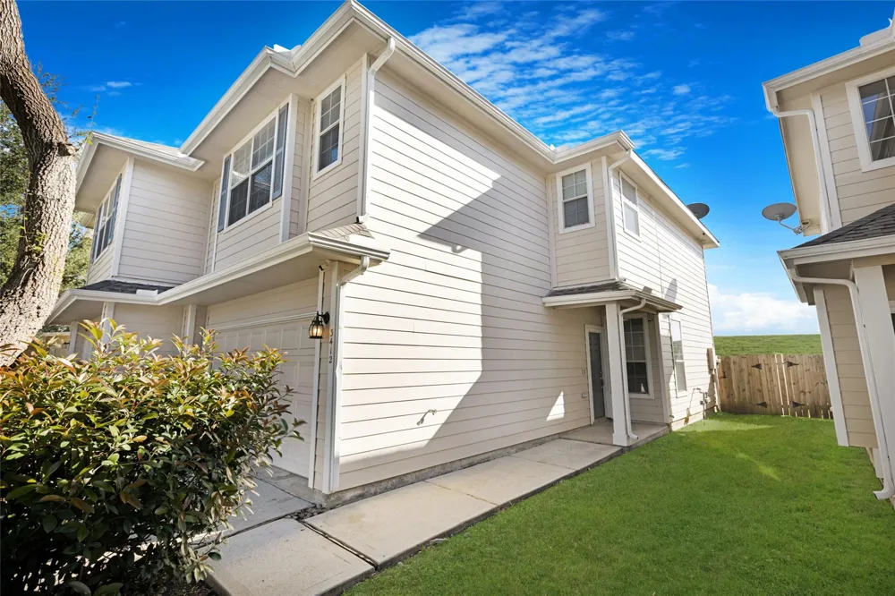 3412 Orchid Trace Lane Houston, TX 77047