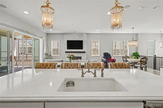 6421 Village Lane Centennial, CO 80111
