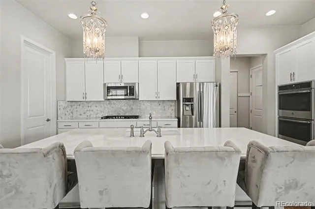6421 Village Lane Centennial, CO 80111