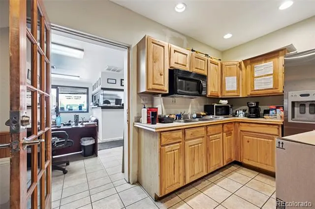 2255 La Montana Way Colorado Springs, CO 80918