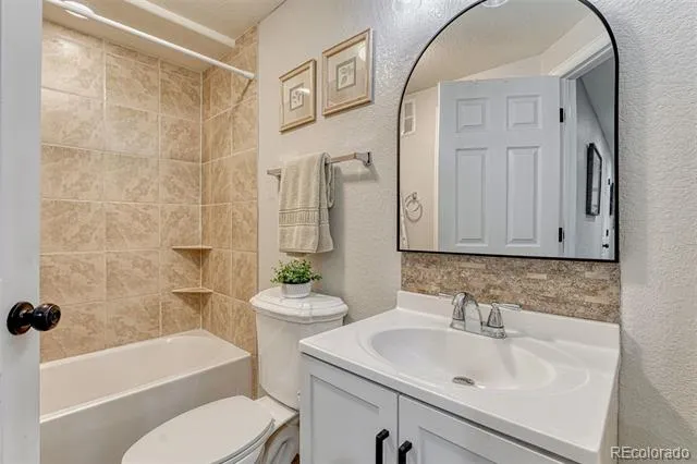 9832 Amber Rock Drive Parker, CO 80134