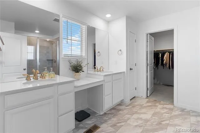 1147 E Hopkins Drive Elizabeth, CO 80107