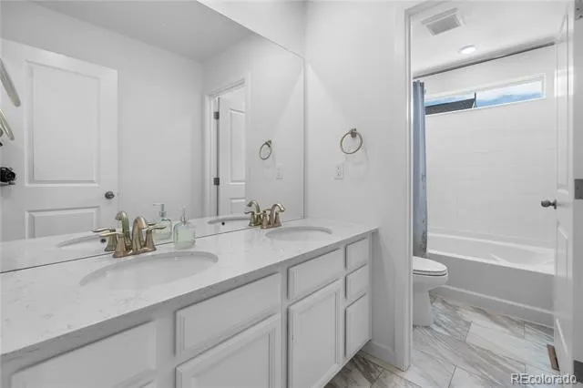 1147 E Hopkins Drive Elizabeth, CO 80107