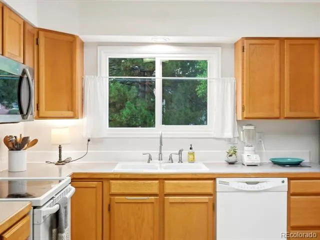 1533 Tulip Court Longmont, CO 80501