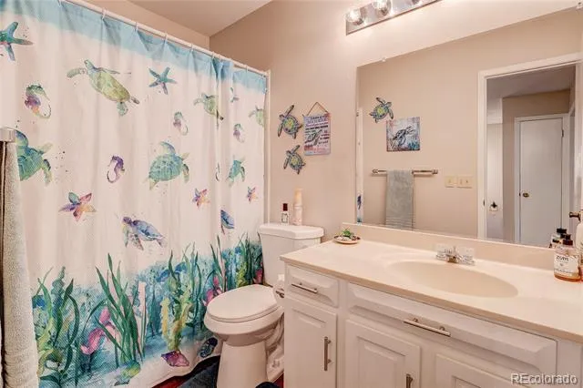 2784 S Heather Gardens Way Aurora, CO 80014