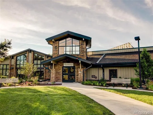 2784 S Heather Gardens Way Aurora, CO 80014