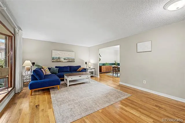 320 Oswego Court Aurora, CO 80010