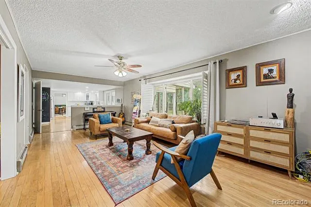 320 Oswego Court Aurora, CO 80010