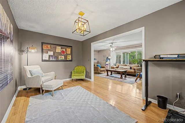 320 Oswego Court Aurora, CO 80010