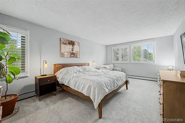 320 Oswego Court Aurora, CO 80010
