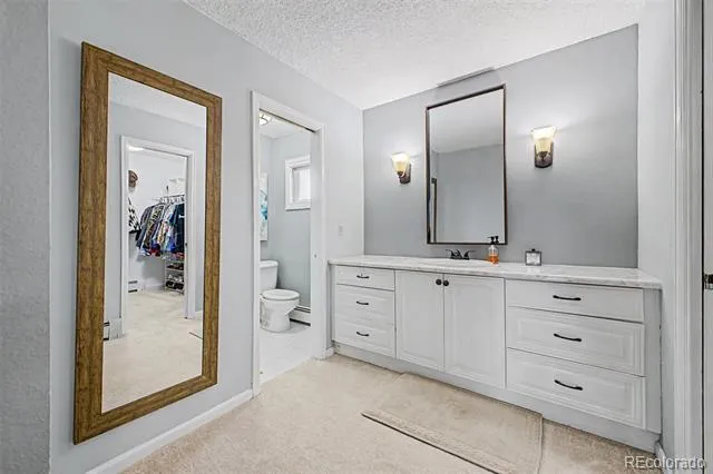 320 Oswego Court Aurora, CO 80010