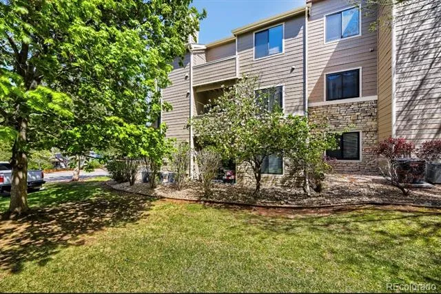 7388 S Alkire Street #206 Littleton, CO 80127