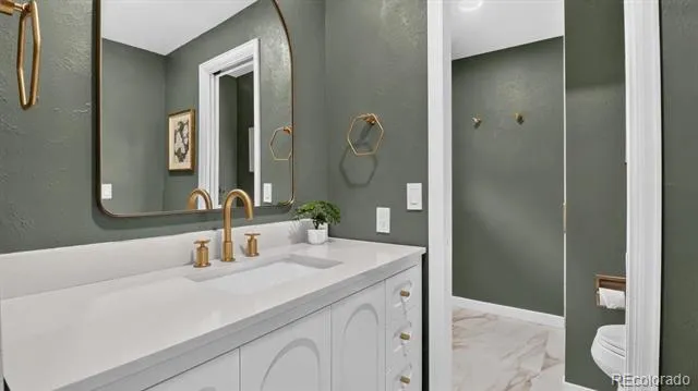 3053 E Phillips Drive Centennial, CO 80122