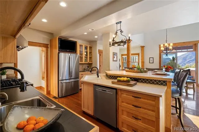 621 Elk Run Road New Castle, CO 81647