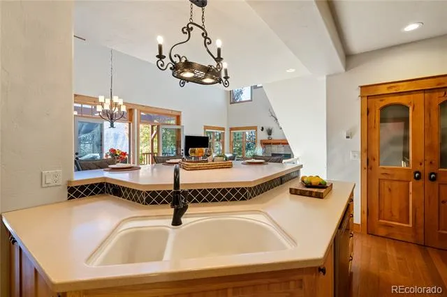621 Elk Run Road New Castle, CO 81647