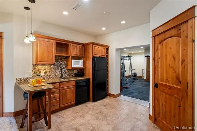 621 Elk Run Road New Castle, CO 81647
