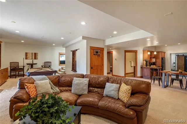 621 Elk Run Road New Castle, CO 81647