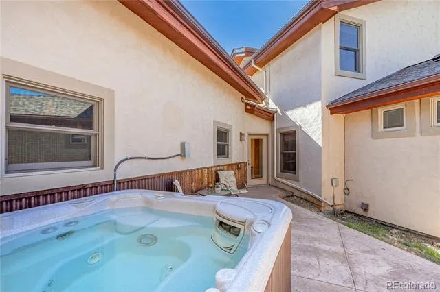 621 Elk Run Road New Castle, CO 81647