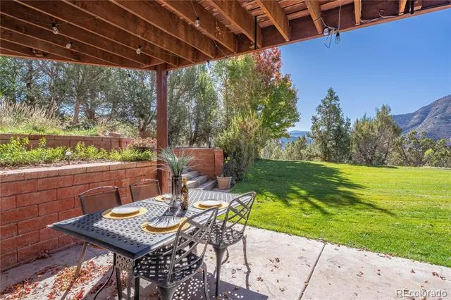 621 Elk Run Road New Castle, CO 81647