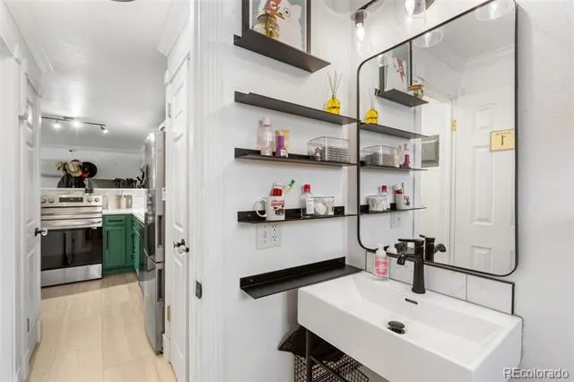 70 Grant Street #14 Denver, CO 80203