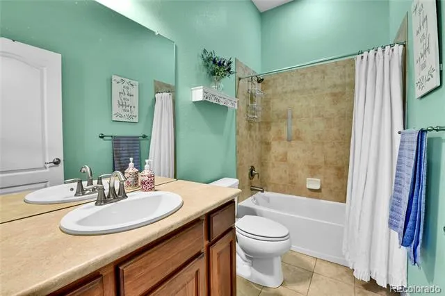 8200 S Blackstone Parkway Aurora, CO 80016