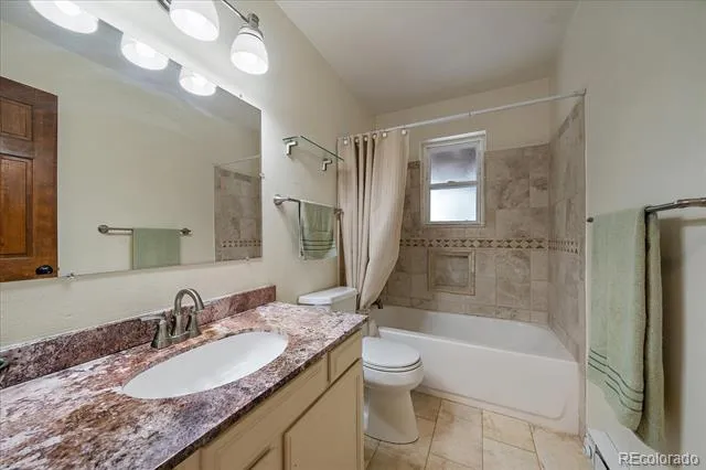 967 Mountain View Drive Castle Rock, CO 80104
